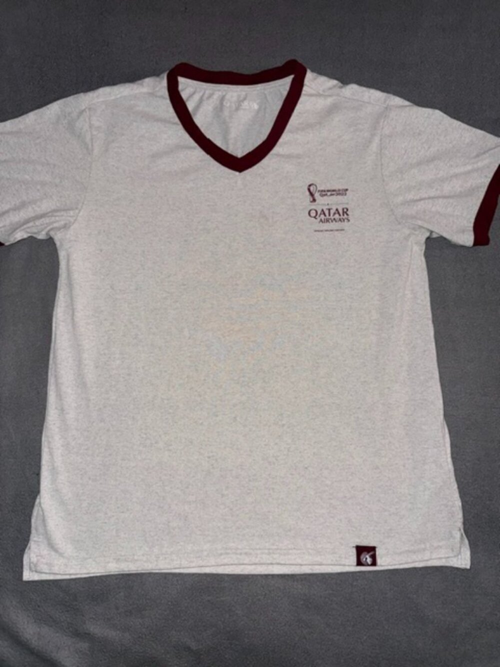 Qatar Airways Men's V Neck Shirt Fifa World Cup 2022 Size S Cream/Maroon